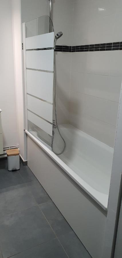 Appartement-chic parking privé Tourcoing Exterior foto